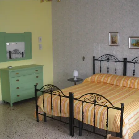 Pit Stop Rooms Отель типа 